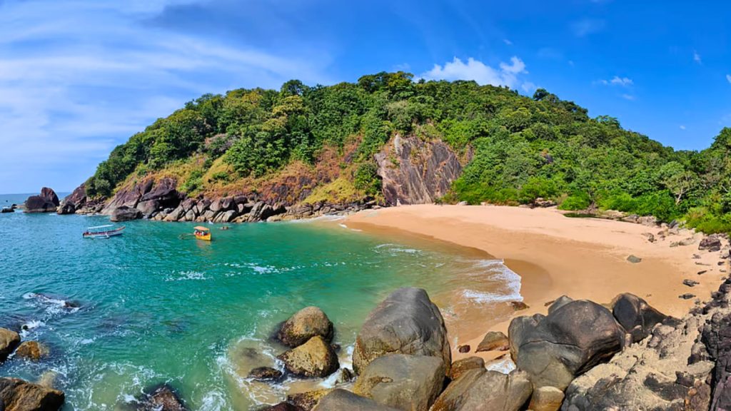 asias most stunning beaches,asia's most stunning beaches