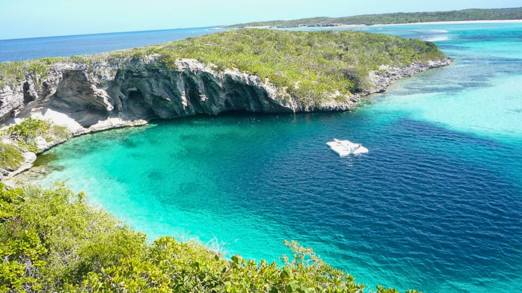 Dean's Blue Hole on Long Island