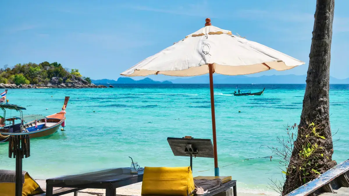 Beachfront restaurants - Koh Phi Phi Island