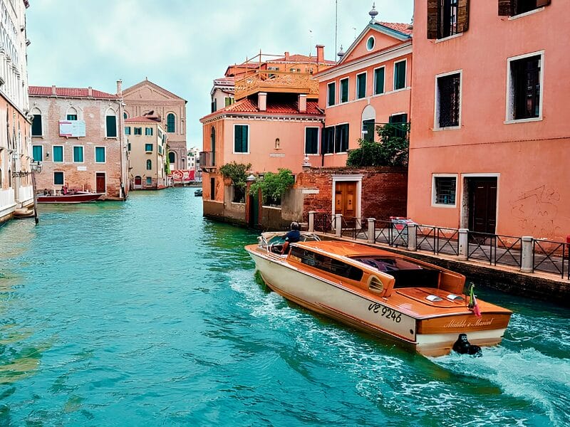 Private water taxi arrival Venice