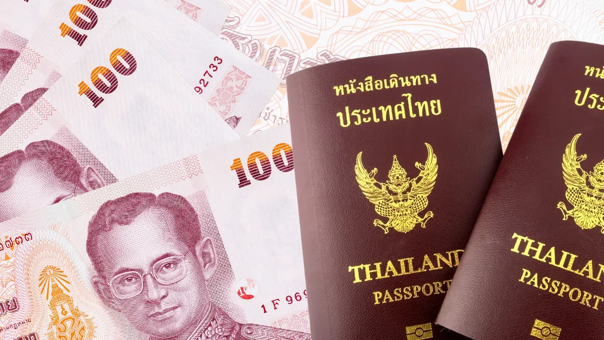 7 Days In Phuket - Thai Passport and Currency