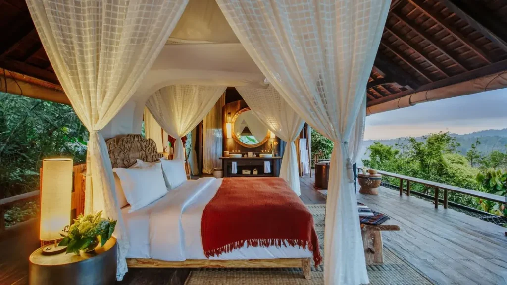 Buahan Valley Pool Bale Accommodation