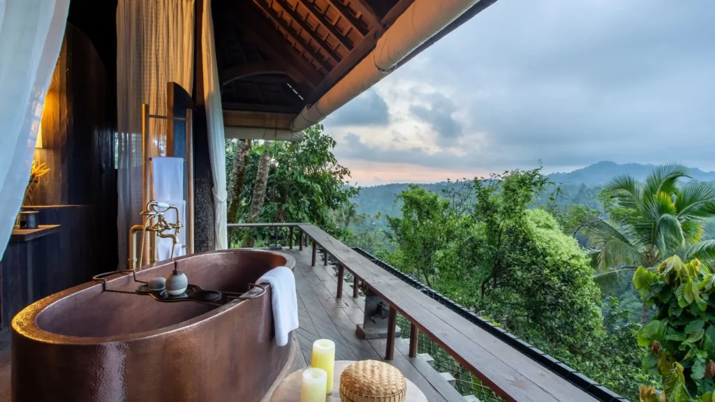 Buahan Valley Pool Bale Tub and View