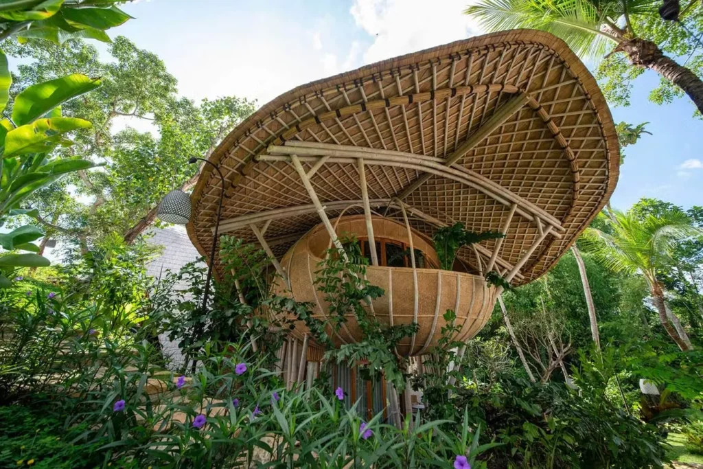 Cocoon Jungle Villa - Elevated among the treetops, the Cocoon Jungle Villa is a bamboo-woven sanctuary featuring a black bamboo bathroom and a spacious private balcony—perfect for romantic breakfasts overlooking the jungle, garden, and pool.