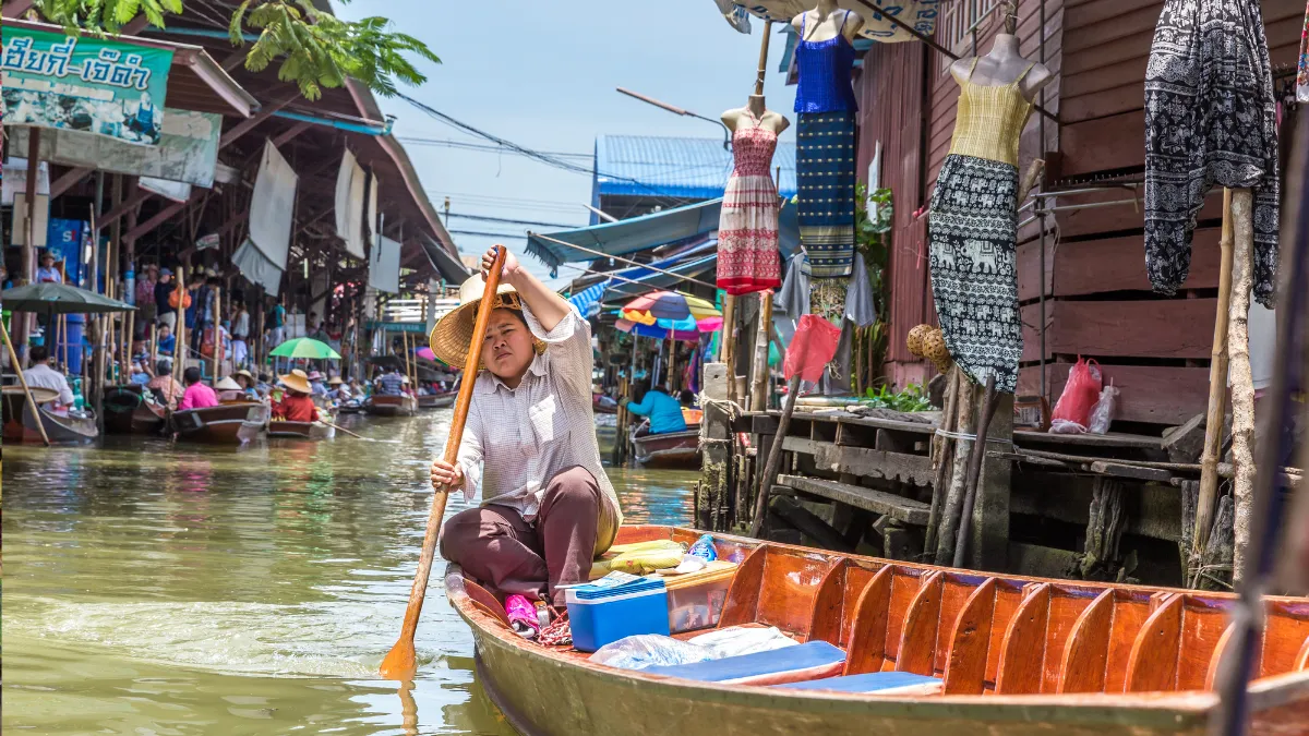 Damnoen Saduak Floating Market, Ratchaburi- West Thailand Itinerary