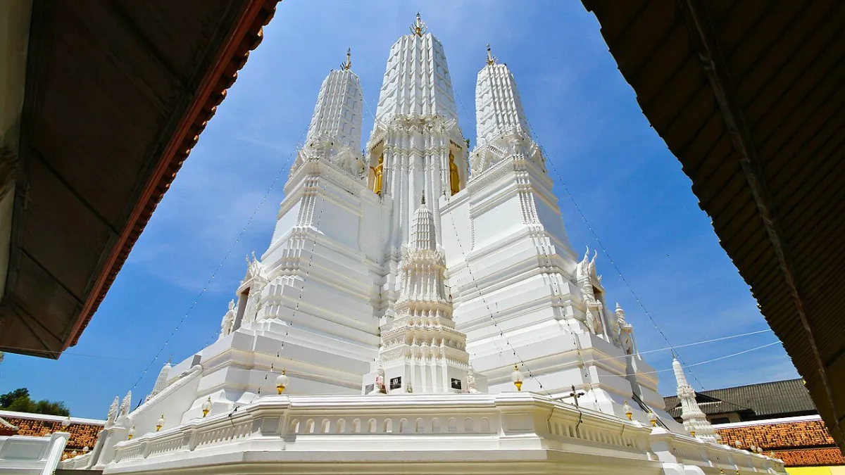 Wat Mahathat Worawihan Phetchaburi