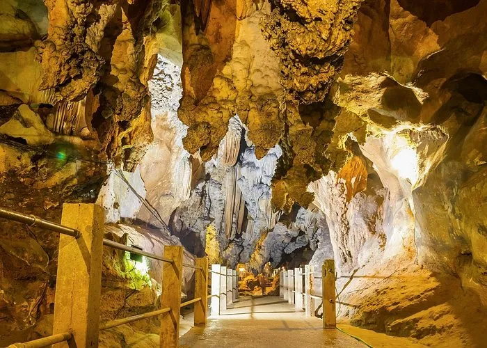 Chiang Dao Cave Trekking