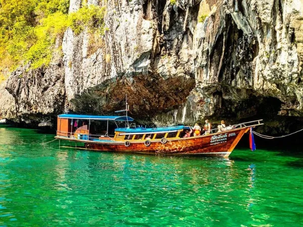 4 Islands Tour by Longtail Boat