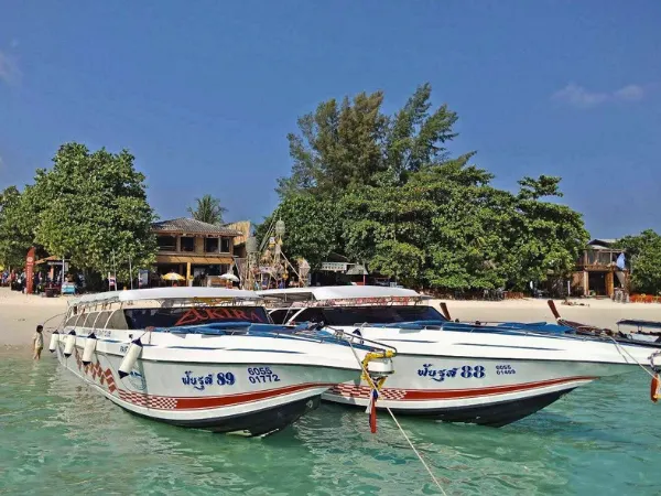 Koh Mook to Koh Kradan by Satun Pakbara Speed Boat