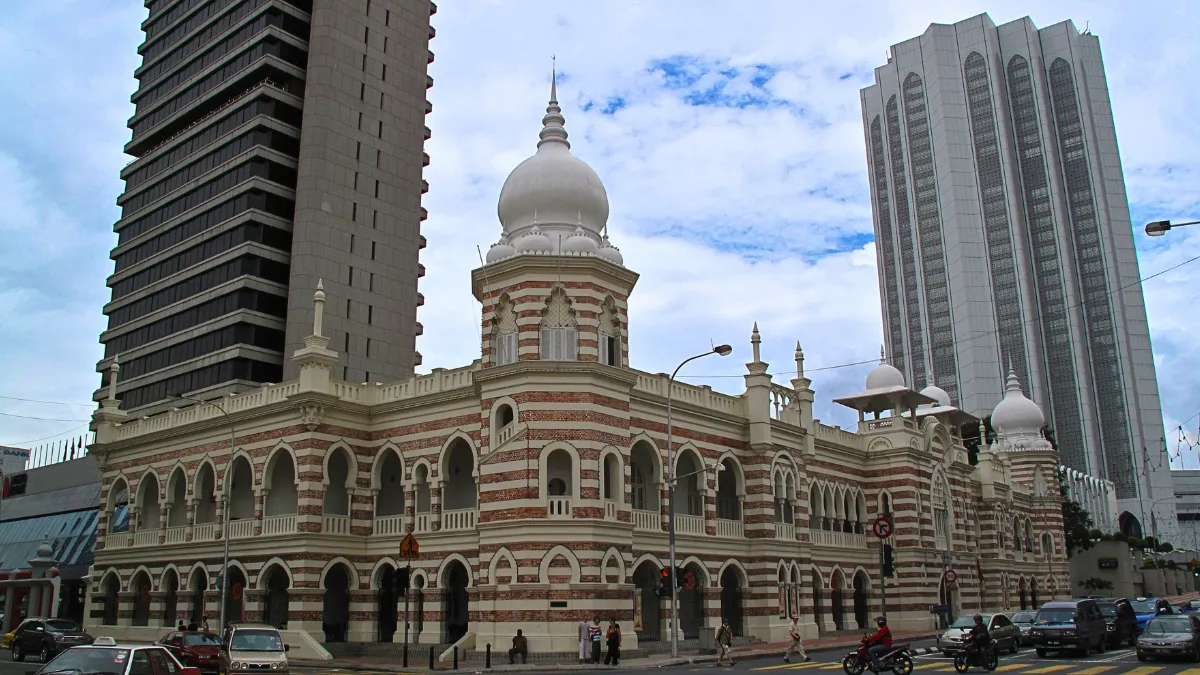 Muzium Tekstil Negara (National Textile Museum)