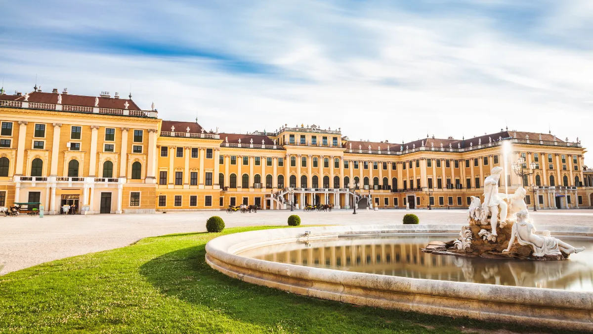 Schonbrunn Palace in Vienna