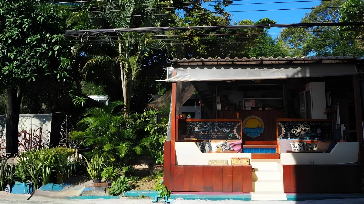 Sundaze Samet Hostel & Hangout Koh Samet