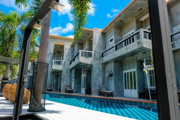 See Through Resort