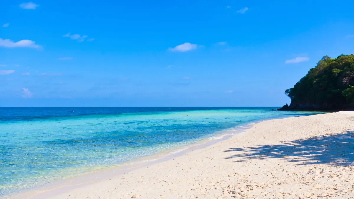 white sands of a Koh Samet beach