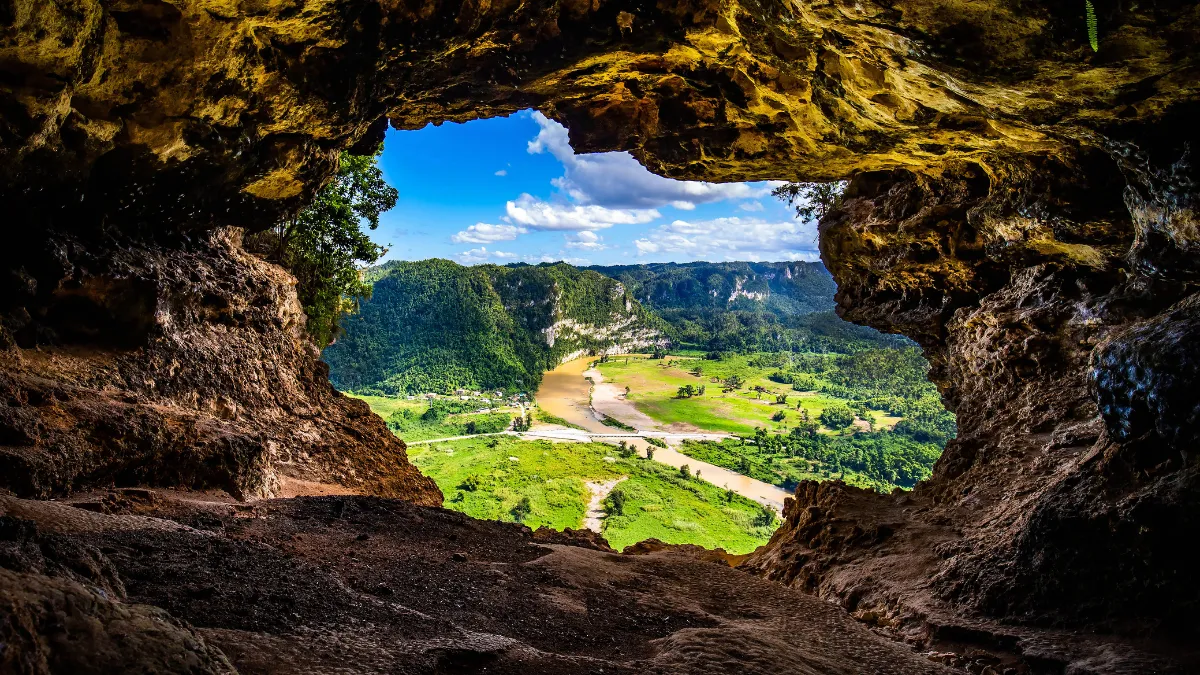 Cueva Ventana Natural Cave, Puerto Rico