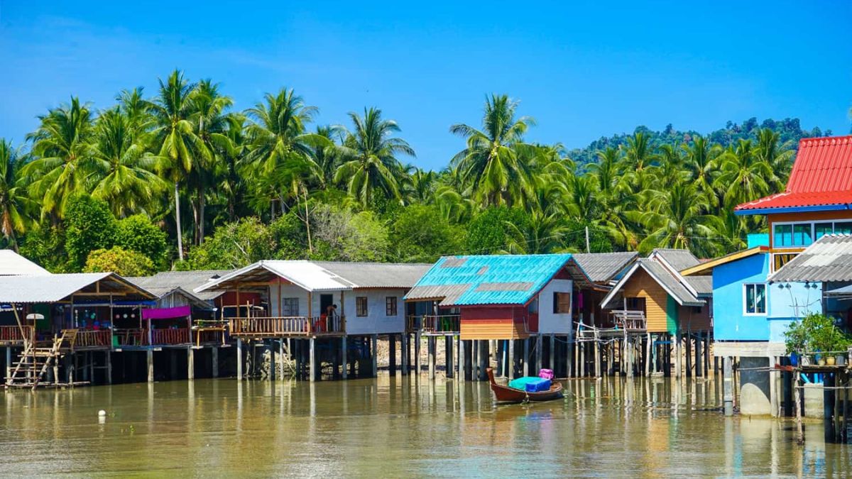 Floating village on Koh Libang