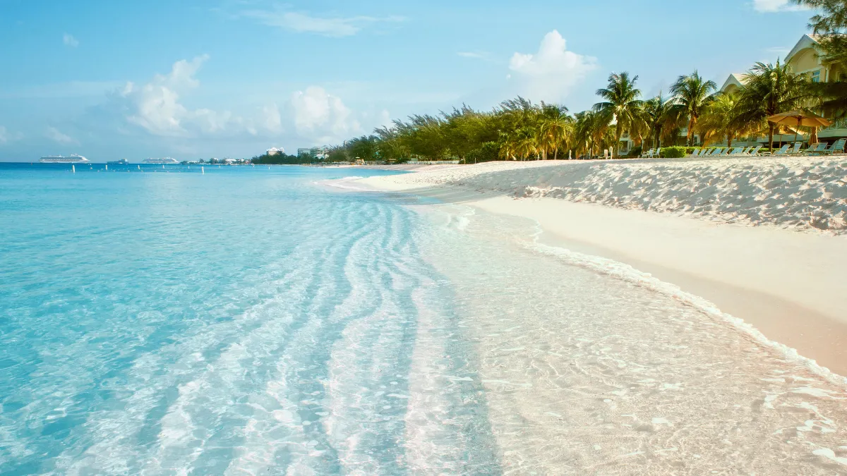 Seven mile beach, Grand Cayman