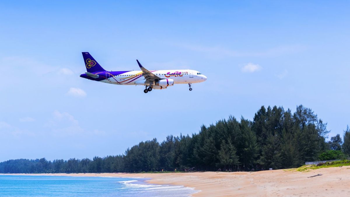 Thai airways domestic flight into Phuket