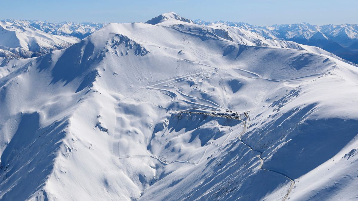 Coronet Peak, just a 16km drive from Queenstown